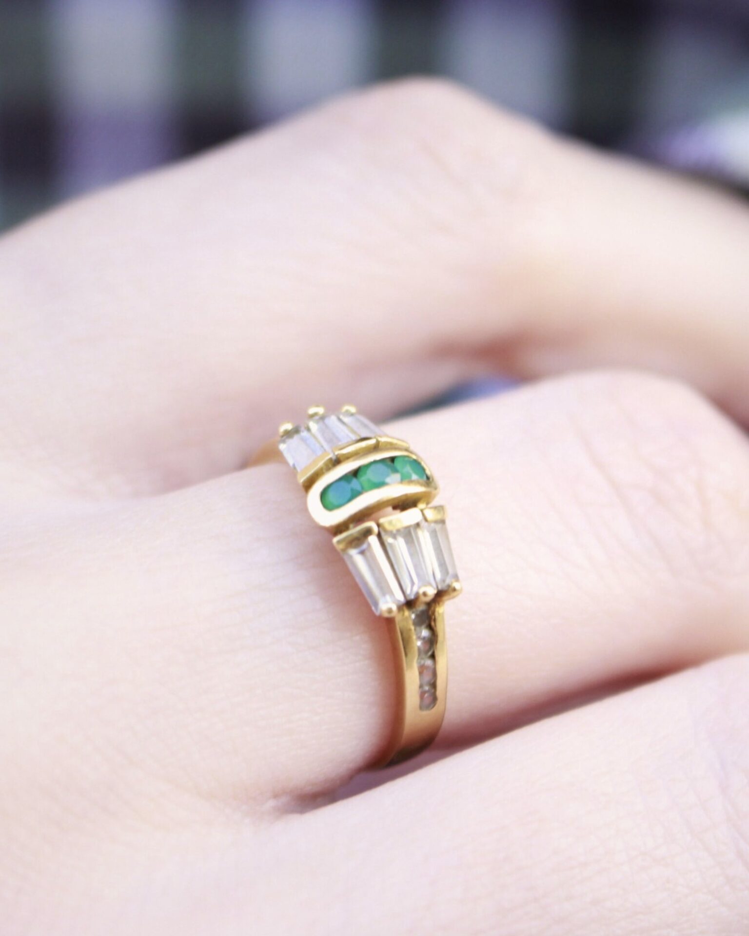Anillo Esmeraldas y Diamantes - Imagen 4