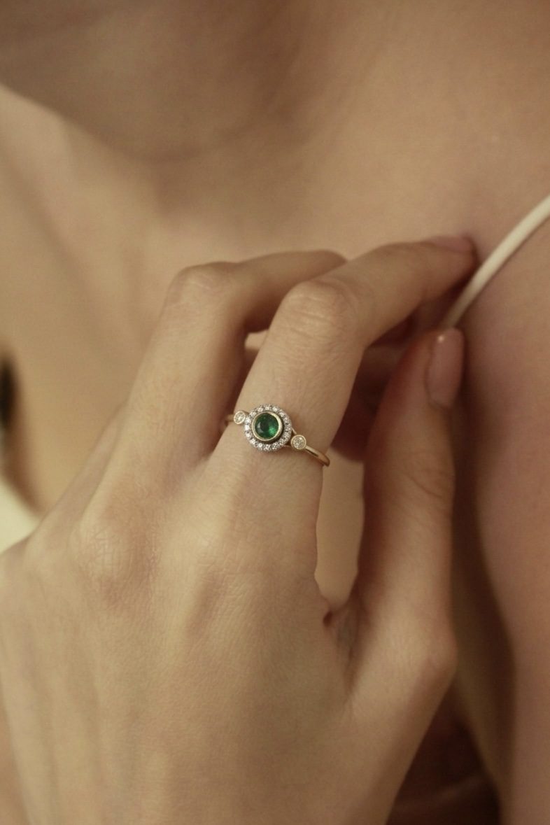 Anillo Oro con Esmeralda - Imagen 3