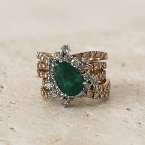 Anillo Esmeralda y Banda de Diamantes